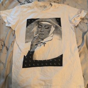 Vampire Life shirt size medium. black & white